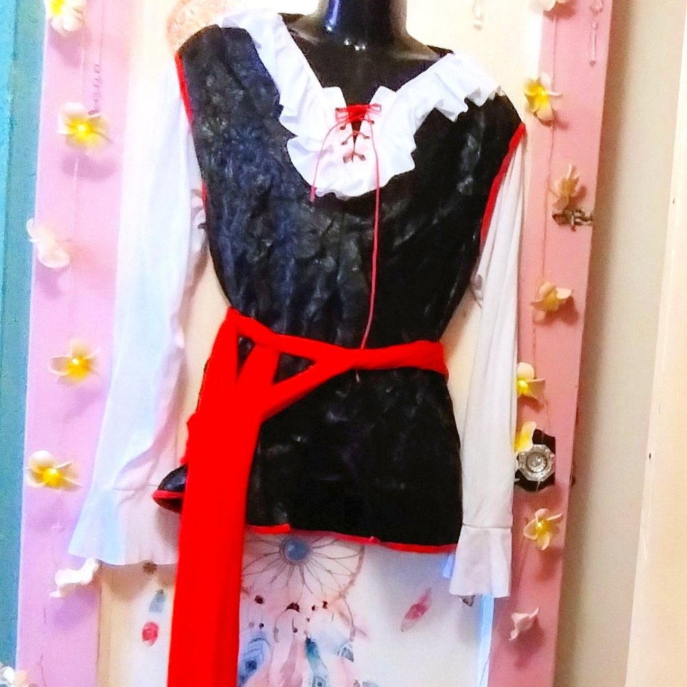 Spooktacular (L) Swashbuckler Ruffle Faux Leather Buccaneer Top